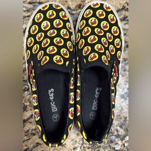 Buc-ee's Kids Slip-On Sneakers - Black and Yellow Pattern